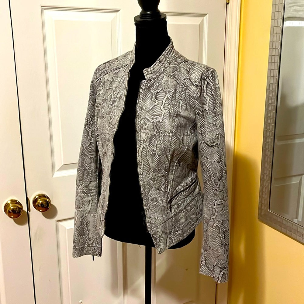 Beautiful WHBM leopard print jacket - size 10.  LIKE NEW!